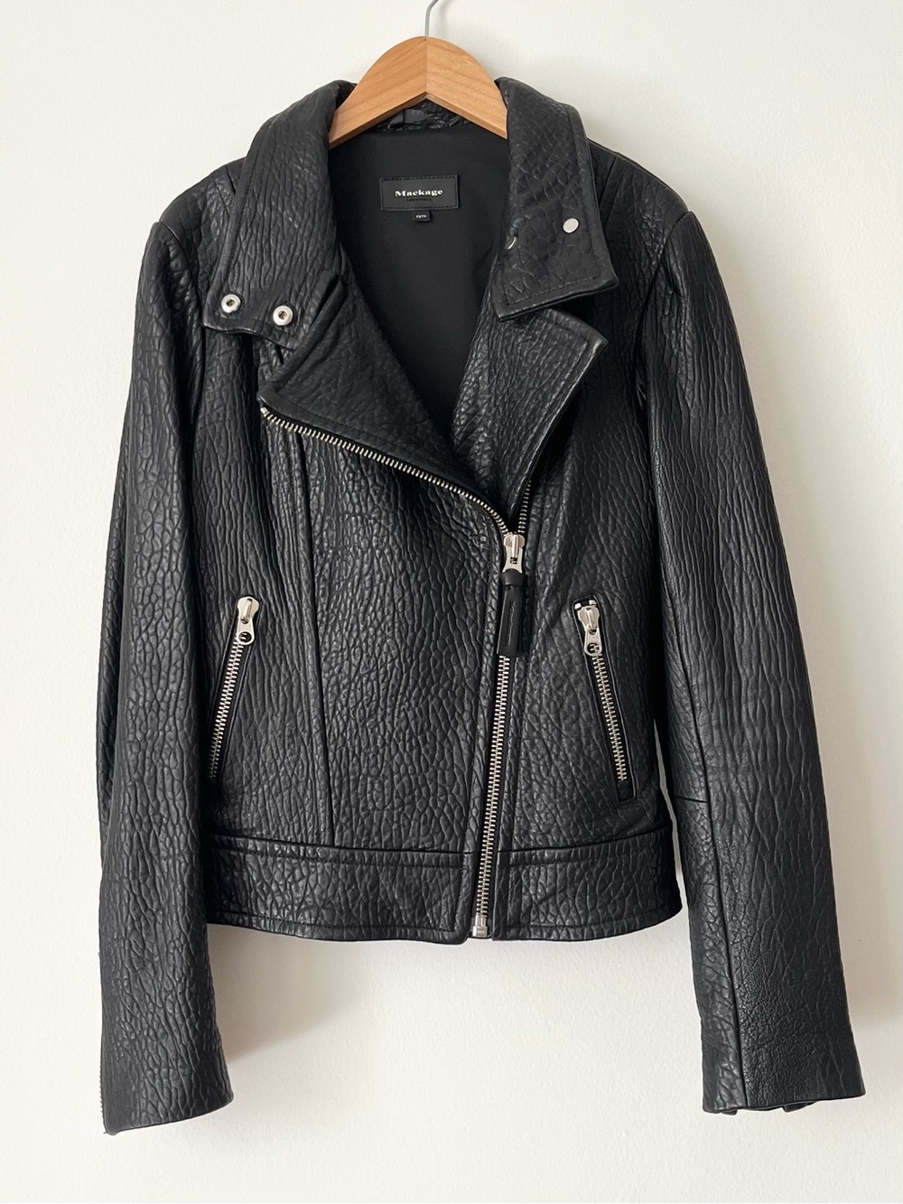 Mackage Women's Lisa Leather Moto Jacket Black XS Pebbled Slim Classic Biker